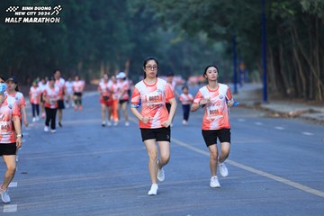 BINH DUONG NEW CITY HALF MARATHON 2024 - Ảnh #1774032