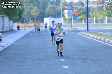 BINH DUONG NEW CITY HALF MARATHON 2024 - Ảnh #1775055
