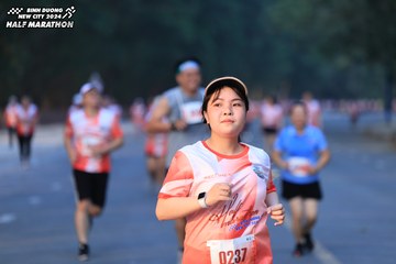 BINH DUONG NEW CITY HALF MARATHON 2024 - Ảnh #1773298