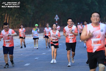 BINH DUONG NEW CITY HALF MARATHON 2024 - Ảnh #1773027