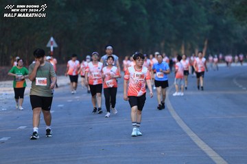 BINH DUONG NEW CITY HALF MARATHON 2024 - Ảnh #1773257