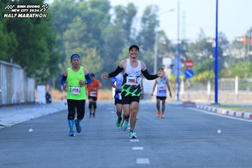 BINH DUONG NEW CITY HALF MARATHON 2024 - Ảnh #1764820