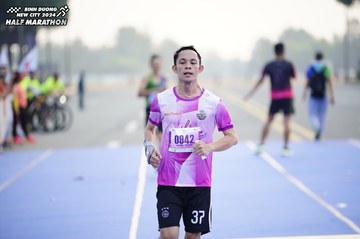 BINH DUONG NEW CITY HALF MARATHON 2024 - Ảnh #1774349