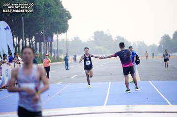 BINH DUONG NEW CITY HALF MARATHON 2024 - Ảnh #1772942