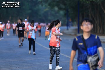 BINH DUONG NEW CITY HALF MARATHON 2024 - Ảnh #1773877