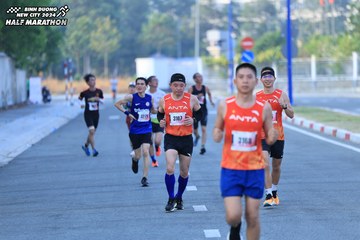 BINH DUONG NEW CITY HALF MARATHON 2024 - Ảnh #1775256