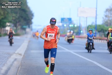 BINH DUONG NEW CITY HALF MARATHON 2024 - Ảnh #1765924