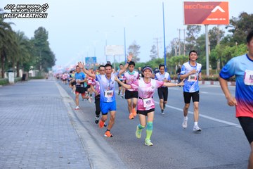BINH DUONG NEW CITY HALF MARATHON 2024 - Ảnh #1772889