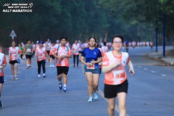 BINH DUONG NEW CITY HALF MARATHON 2024 - Ảnh #1773103