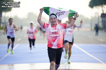 BINH DUONG NEW CITY HALF MARATHON 2024 - Ảnh #1761551