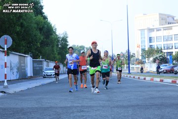 BINH DUONG NEW CITY HALF MARATHON 2024 - Ảnh #1775758