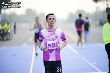 BINH DUONG NEW CITY HALF MARATHON 2024 - Ảnh #1774382