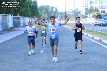 BINH DUONG NEW CITY HALF MARATHON 2024 - Ảnh #1768604