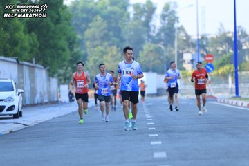 BINH DUONG NEW CITY HALF MARATHON 2024 - Ảnh #1776089