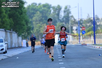 BINH DUONG NEW CITY HALF MARATHON 2024 - Ảnh #1763582