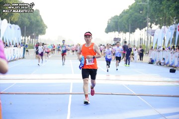 BINH DUONG NEW CITY HALF MARATHON 2024 - Ảnh #1765197