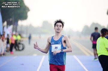 BINH DUONG NEW CITY HALF MARATHON 2024 - Ảnh #1774634