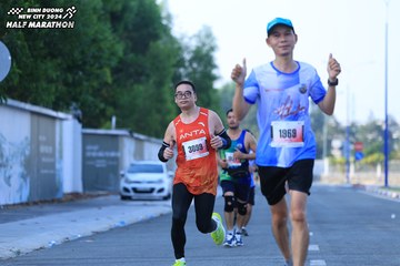 BINH DUONG NEW CITY HALF MARATHON 2024 - Ảnh #1764291