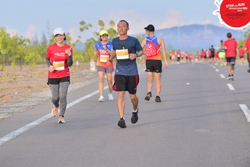 STOP AND RUN MARATHON 2024 - Ảnh #2154600