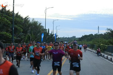 RUN TO LIVE 2025 - Ảnh #3276991