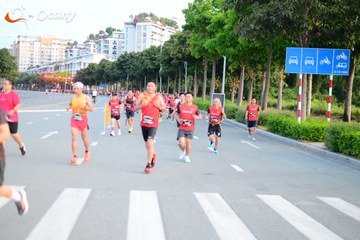 RUN TO LIVE 2025 - Ảnh #3272980