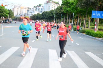 RUN TO LIVE 2025 - Ảnh #3272976