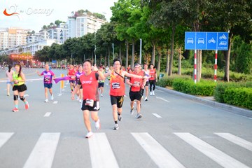 RUN TO LIVE 2025 - Ảnh #3272928