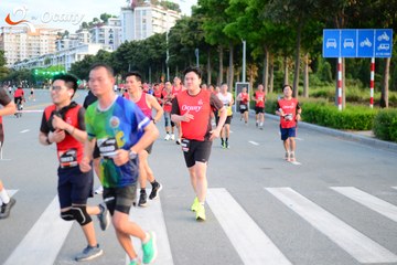 RUN TO LIVE 2025 - Ảnh #3272654