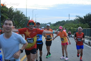 RUN TO LIVE 2025 - Ảnh #3277235