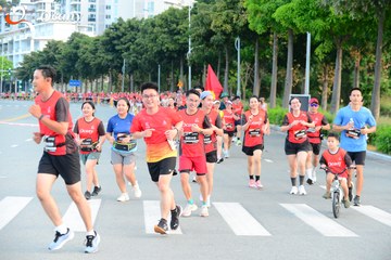 RUN TO LIVE 2025 - Ảnh #3273112