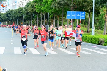 RUN TO LIVE 2025 - Ảnh #3273058