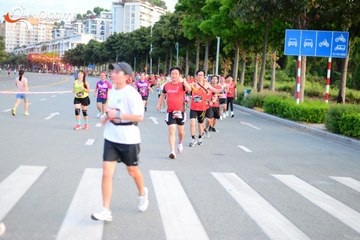 RUN TO LIVE 2025 - Ảnh #3272927