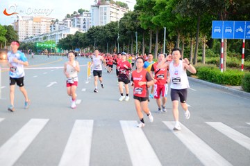 RUN TO LIVE 2025 - Ảnh #3272821