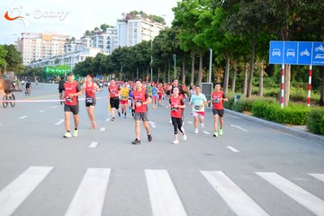 RUN TO LIVE 2025 - Ảnh #3272672