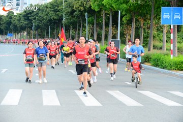 RUN TO LIVE 2025 - Ảnh #3273107