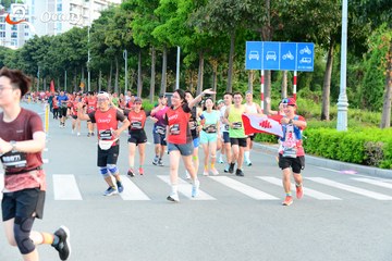 RUN TO LIVE 2025 - Ảnh #3273056