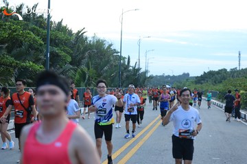 RUN TO LIVE 2025 - Ảnh #3275348