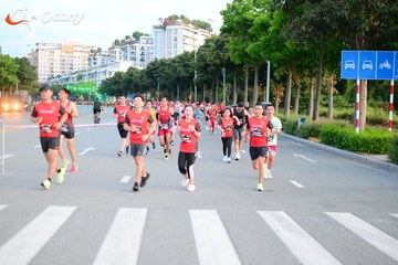 RUN TO LIVE 2025 - Ảnh #3272676