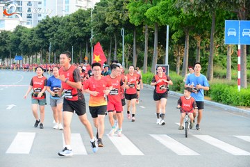 RUN TO LIVE 2025 - Ảnh #3273110