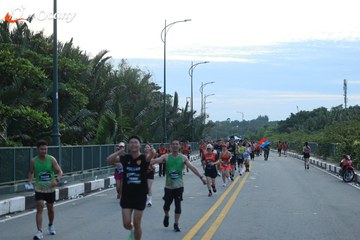 RUN TO LIVE 2025 - Ảnh #3276540