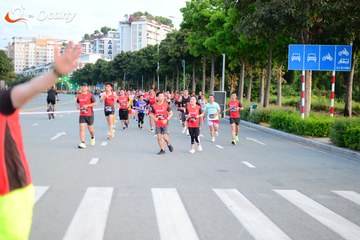 RUN TO LIVE 2025 - Ảnh #3272674