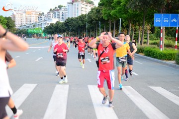 RUN TO LIVE 2025 - Ảnh #3272828