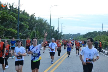 RUN TO LIVE 2025 - Ảnh #3275347