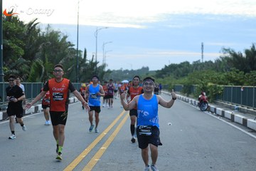 RUN TO LIVE 2025 - Ảnh #3277336