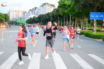 RUN TO LIVE 2025 - Ảnh #3272689
