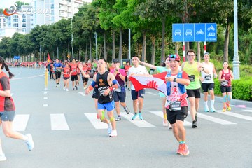 RUN TO LIVE 2025 - Ảnh #3273059