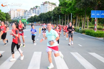 RUN TO LIVE 2025 - Ảnh #3272682