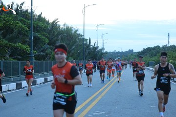 RUN TO LIVE 2025 - Ảnh #3272135
