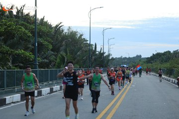 RUN TO LIVE 2025 - Ảnh #3276545