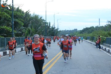 RUN TO LIVE 2025 - Ảnh #3275308